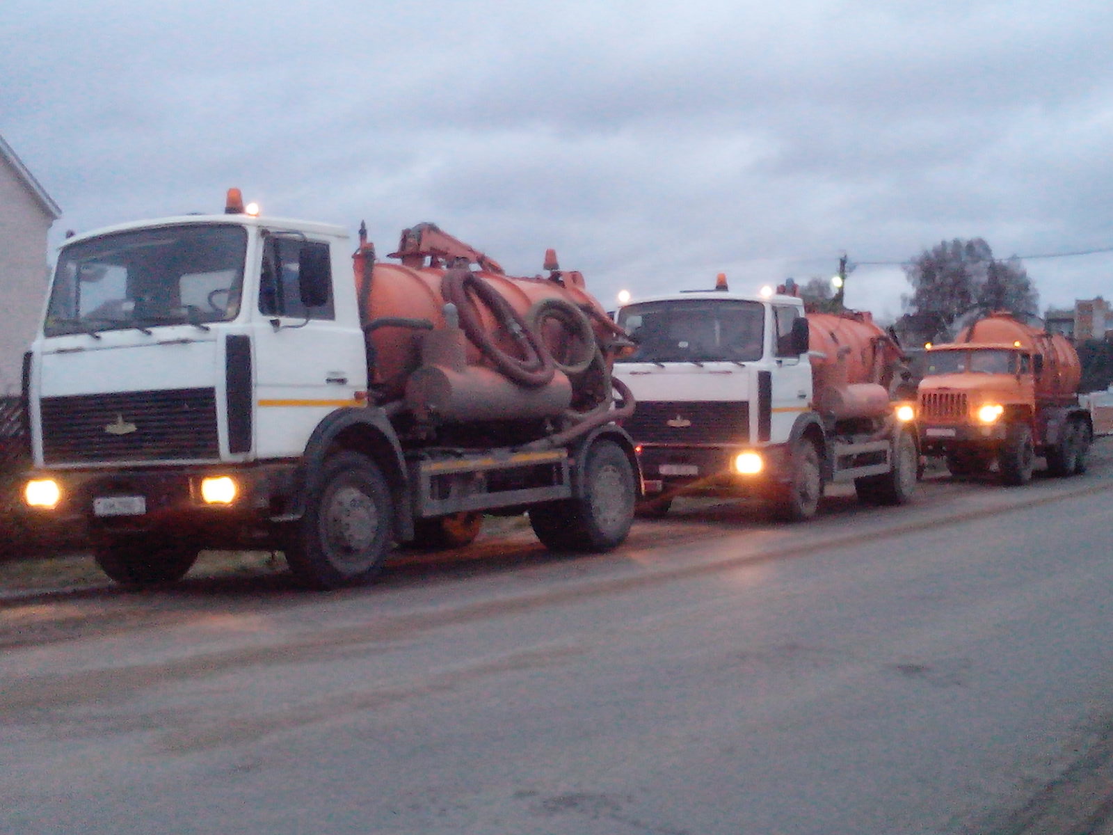 Откачка канализации,устранение засоров,прочистка канализационных труб